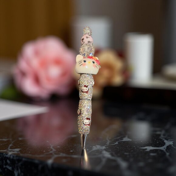 Hello Kitty Rhinestone writing Pen!~ Very Cute!! - Picture 4 of 4